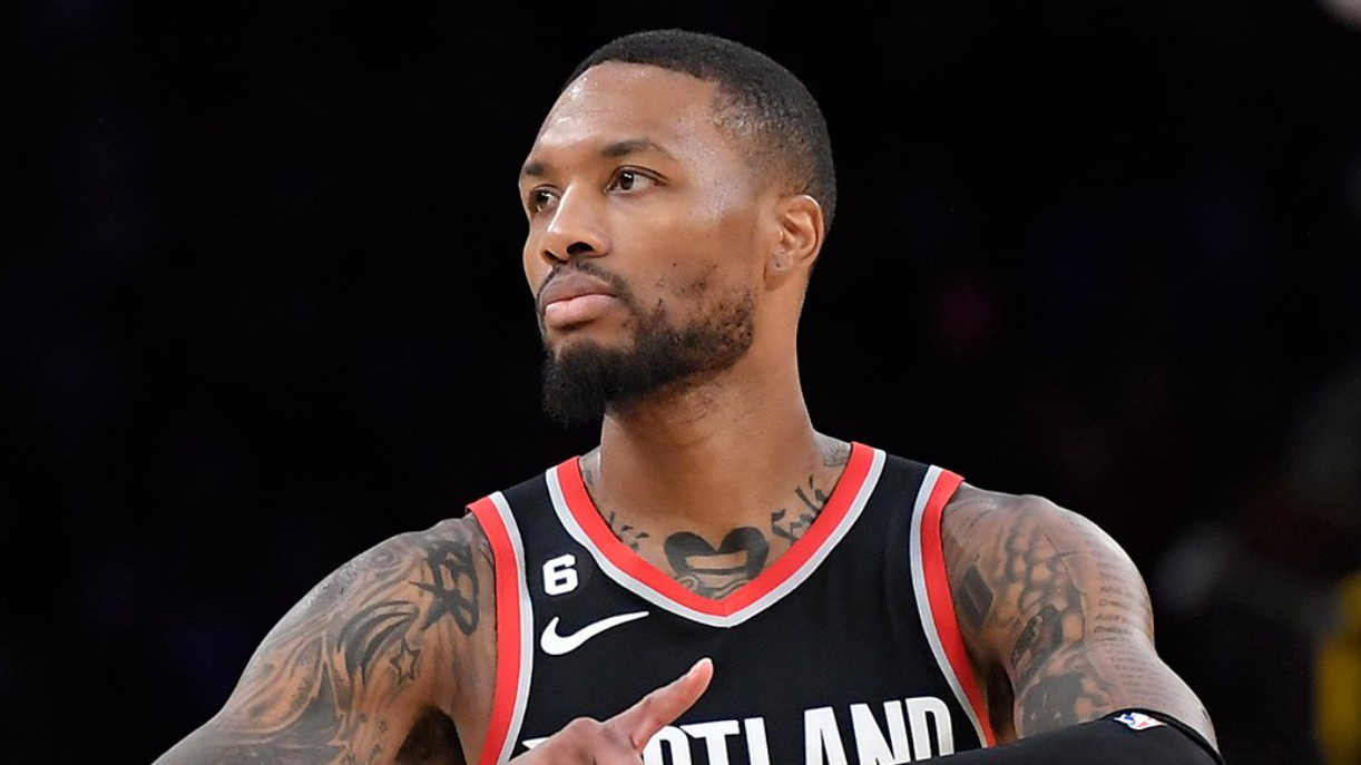 包含波特兰开拓者冲刺阶段复出首秀,志在全明星赛名次提升,引发热议,轮换策略成焦点的词条 包含波特兰开拓者冲刺阶段复出首秀,志在全明星赛名次提升,引发热议,轮换策略成焦点的词条